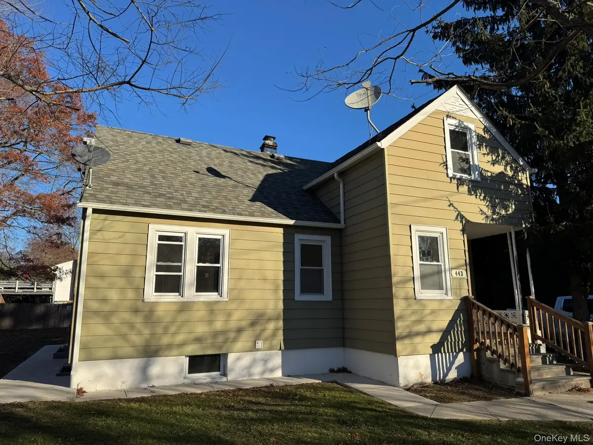 443 North Country Rd, Sound Beach, NY 11789 - #1