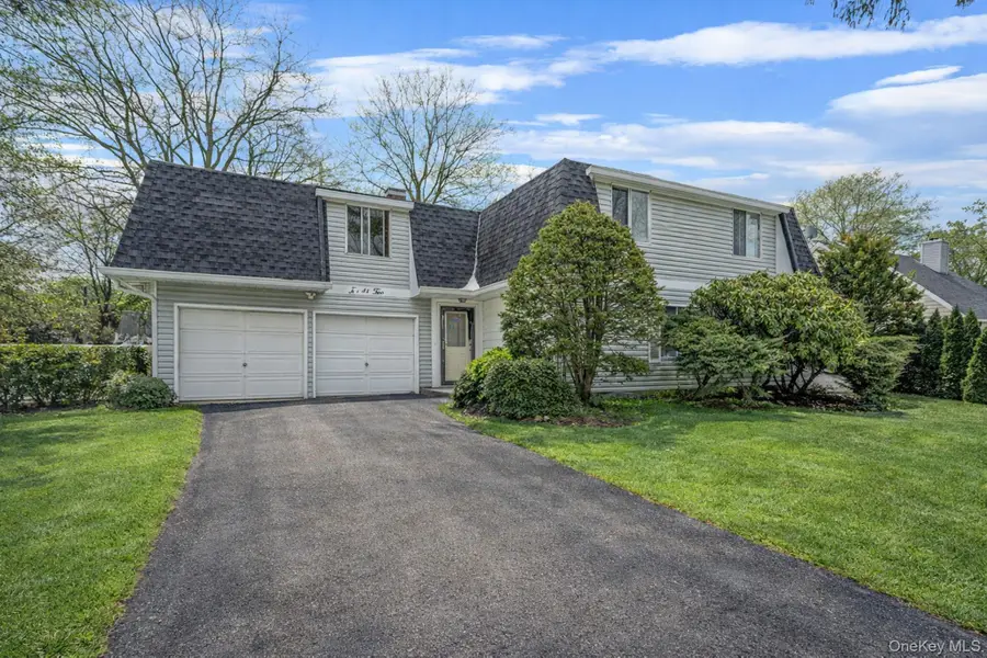 22 Meyer Lane, Medford, NY 11763 - #2