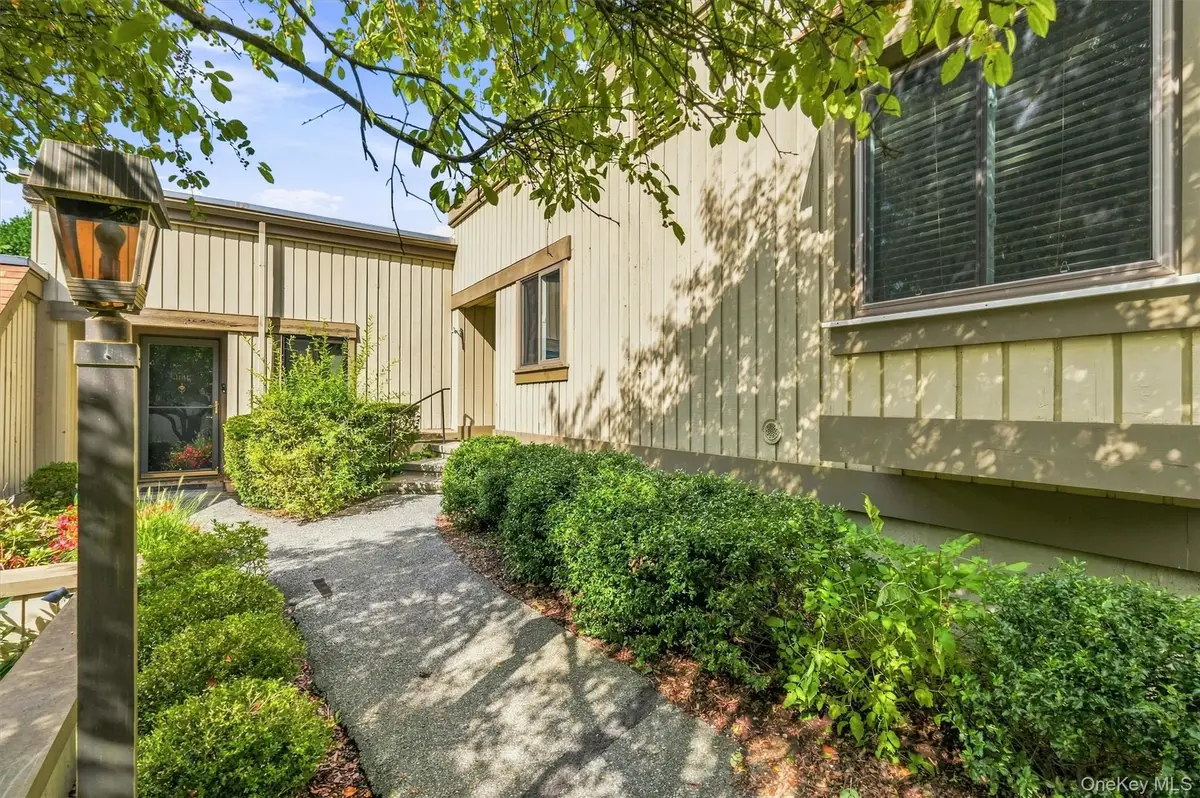 114 Heritage Hills #D, Somers, NY 10589 - #1