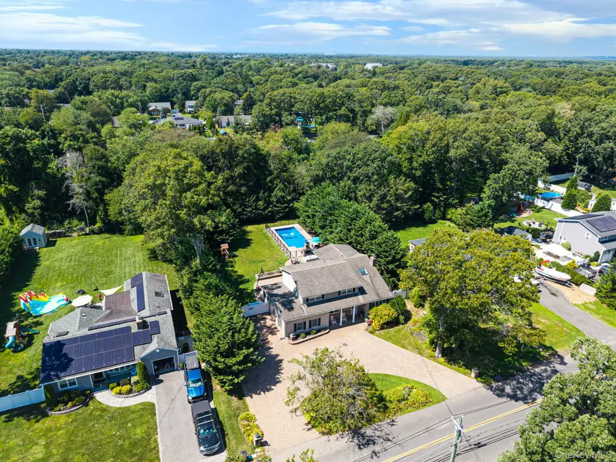 136 Vanderbilt Boulevard, Oakdale, NY 11769 - #3
