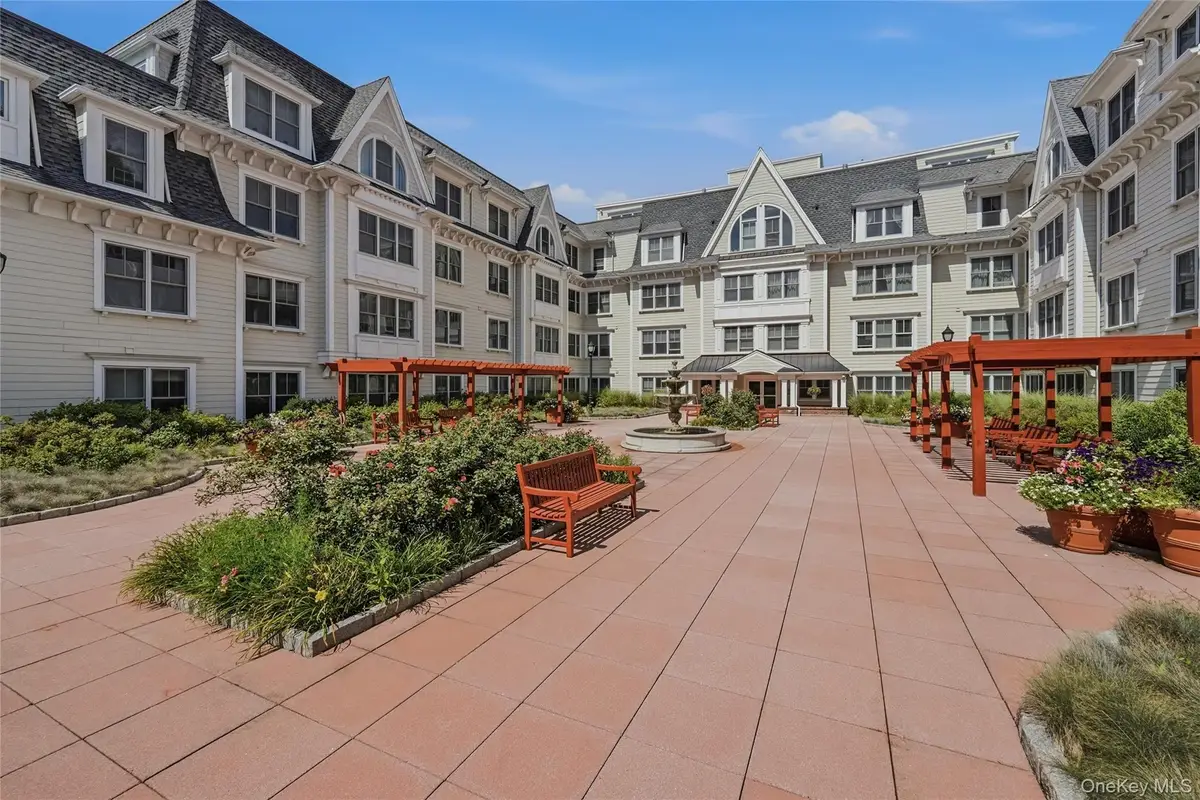 225 Stanley Avenue #121, Mamaroneck, NY 10543 - #1