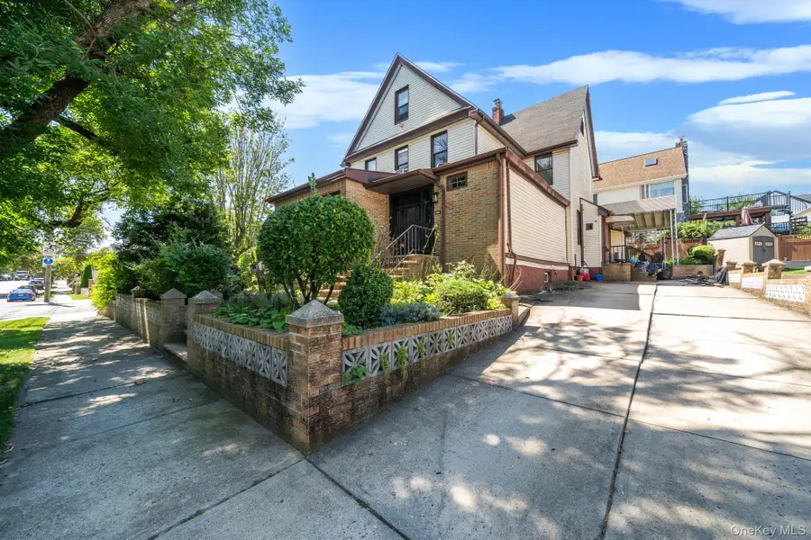 646 Clintonville Street, Whitestone, NY 11357 - #2