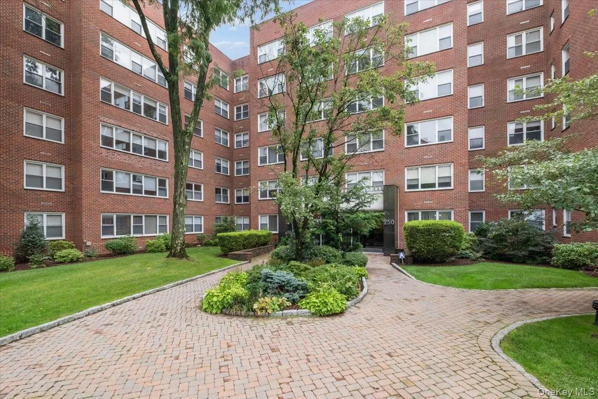 250 Garth Road #2E3, Scarsdale, NY 10583 - #1
