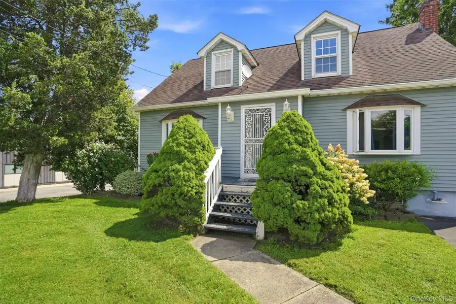638 Sergeant Palmateer Way, Wappingers Falls, NY 12590 - #2