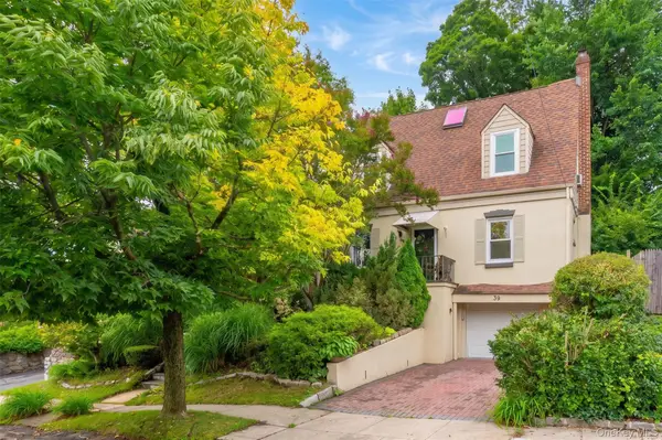 37 ( Aka 39 ) Sunrise Terrace, Yonkers, NY 10703