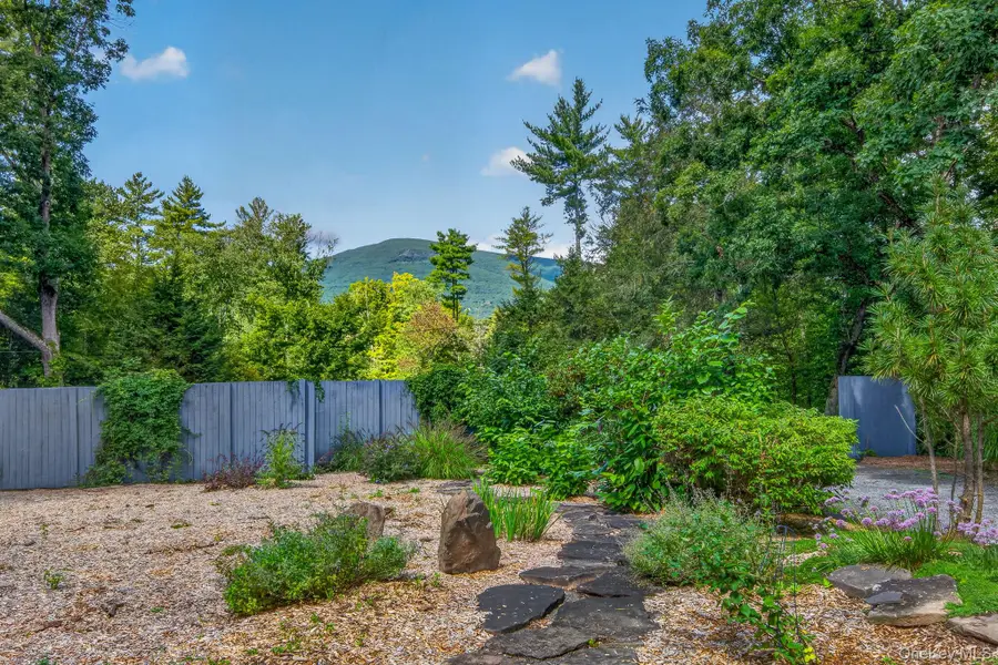 25 Terra Road, Saugerties, NY 12477 - #3