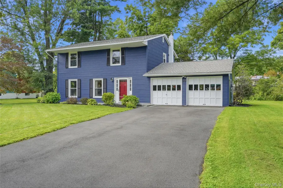 24 Esther Place, Lake Katrine, NY 12449 - #2