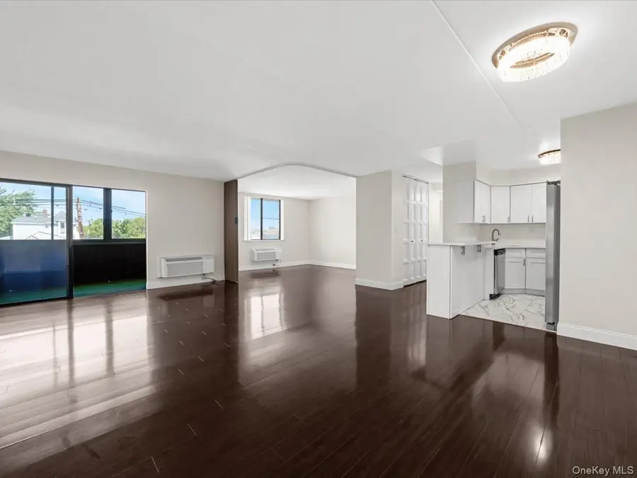 31 Casino Street #3J, Freeport, NY 11520 - #3