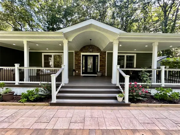 5 Cricket Hollow Road, Setauket, NY 11733