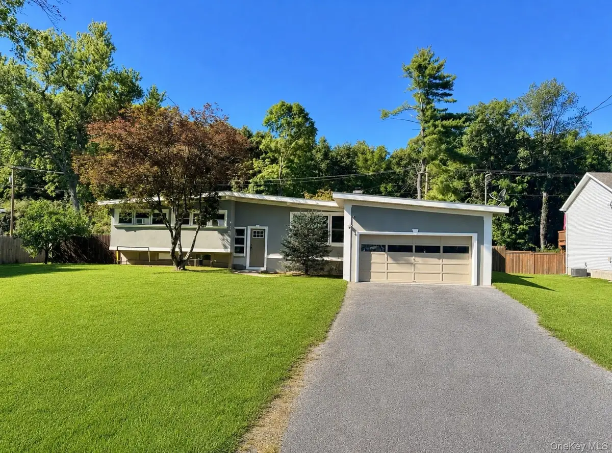 16 Exeter Road, Poughkeepsie, NY 12603 - #1