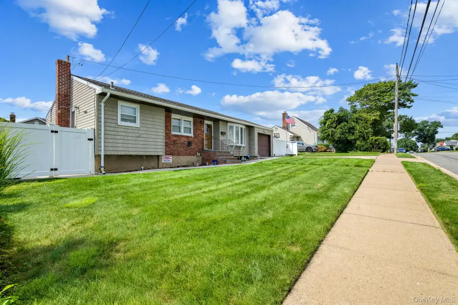 40 Elm Avenue, Farmingdale, NY 11735 - #2
