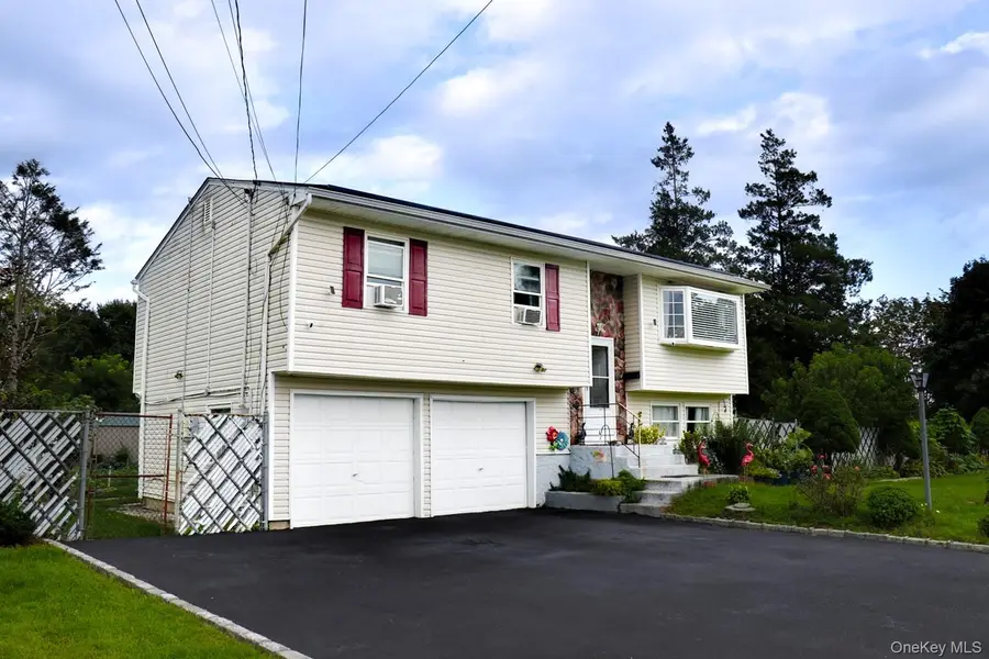 37 Island Avenue, Brentwood, NY 11717 - #2
