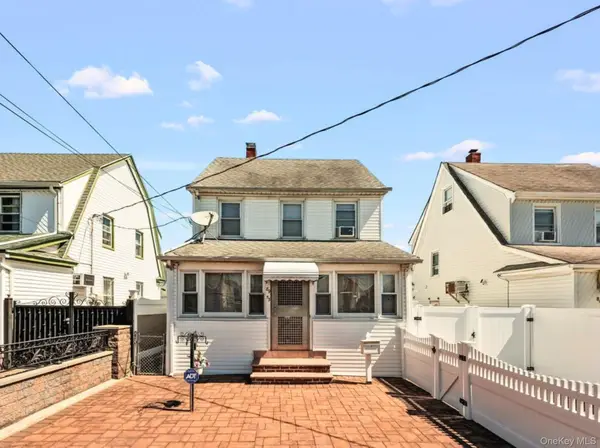 89-53 218th Place, Queens Village, NY 11427