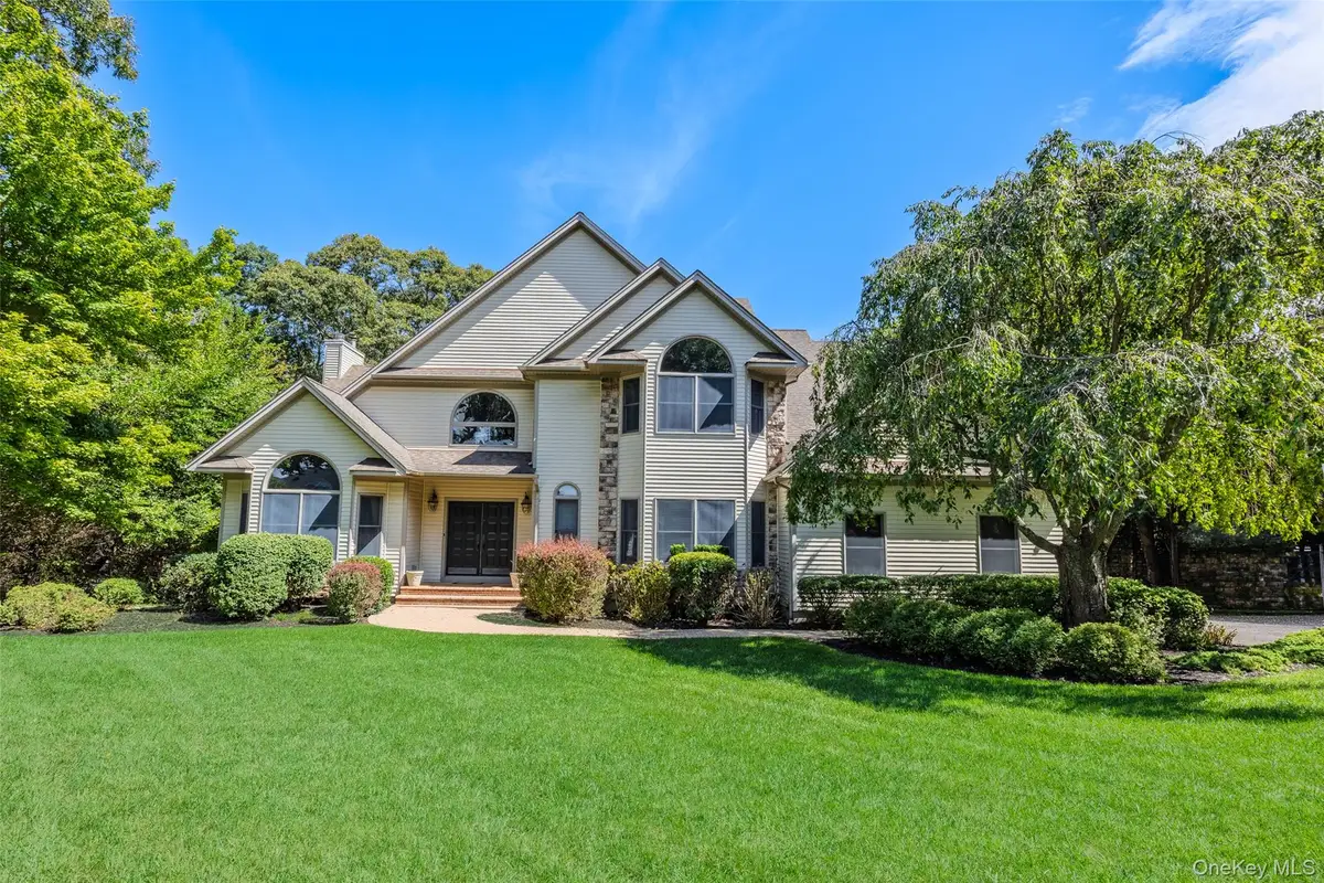 28 Apricot Road, Mount Sinai, NY 11766 - #1