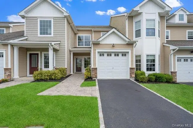 11 Halley Drive, Blue Point, NY 11772 - #1