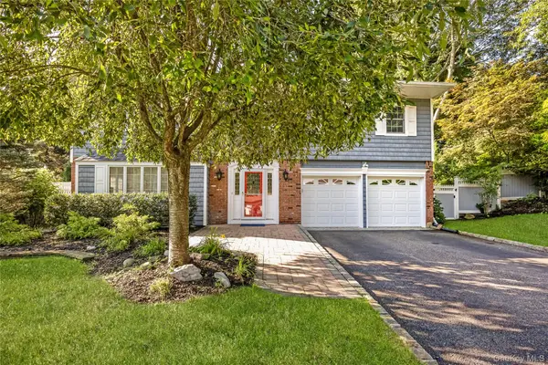 6 Mountain Laurel Lane, Kings Park, NY 11754
