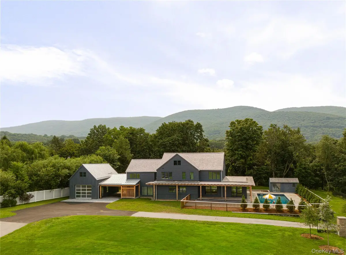 20 Dallis Place, Beacon, NY 12508 - #1