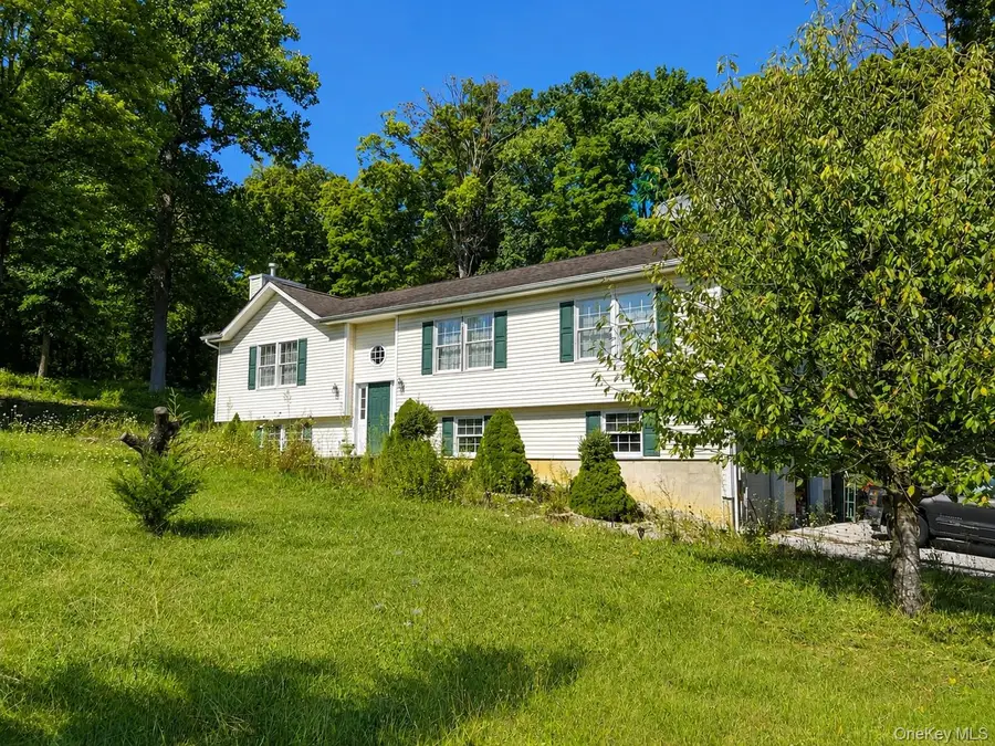 71 O'halloran Circle, Pleasant Valley, NY 12569 - #2