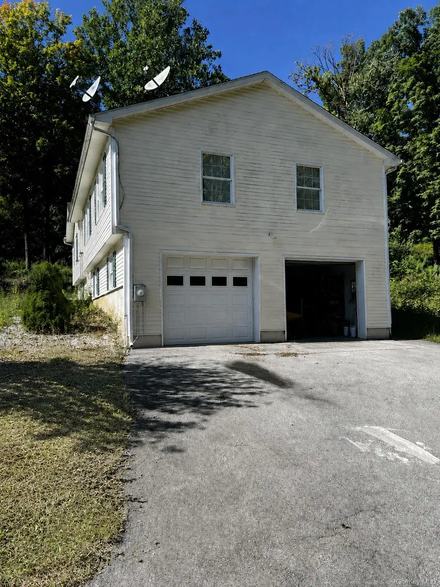 71 O'halloran Circle, Pleasant Valley, NY 12569 - #3