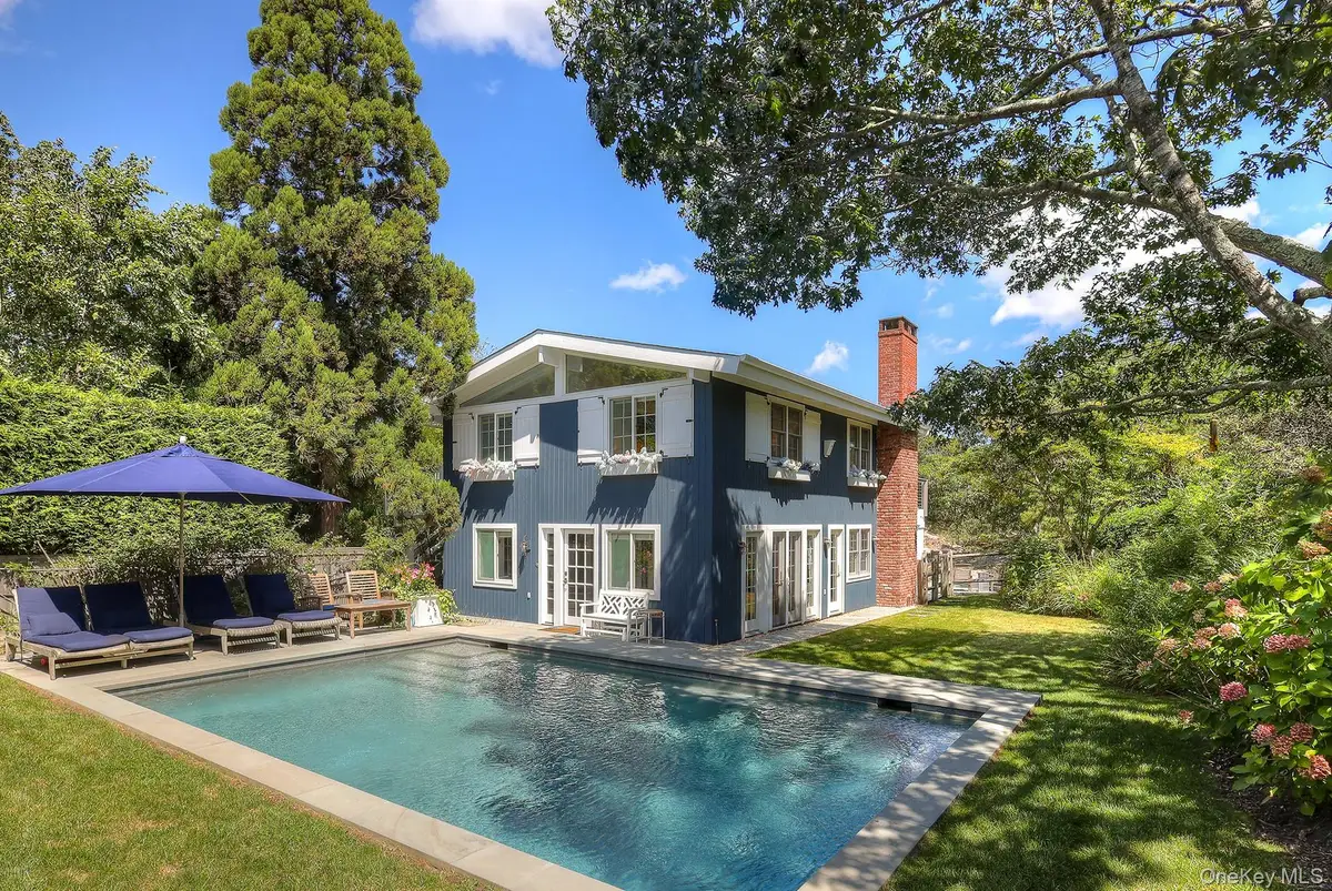 18 Cliff Road, Amagansett, NY 11930 - #1