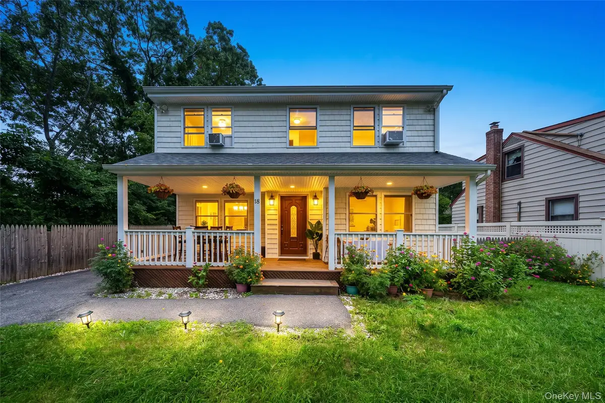 18 Ormond Place, Shirley, NY 11967 - #1