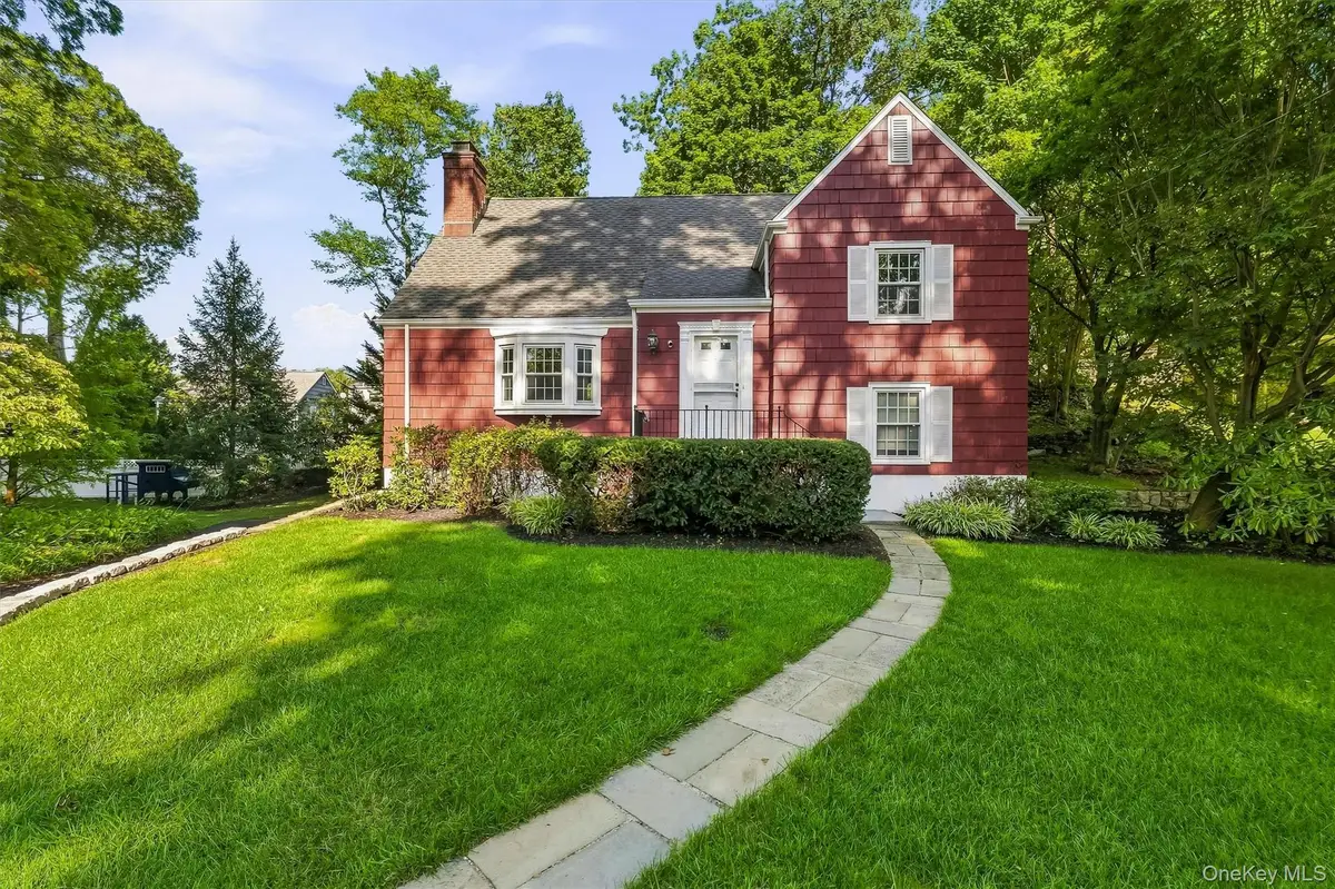 24 Smallwood Place, White Plains, NY 10603 - #1