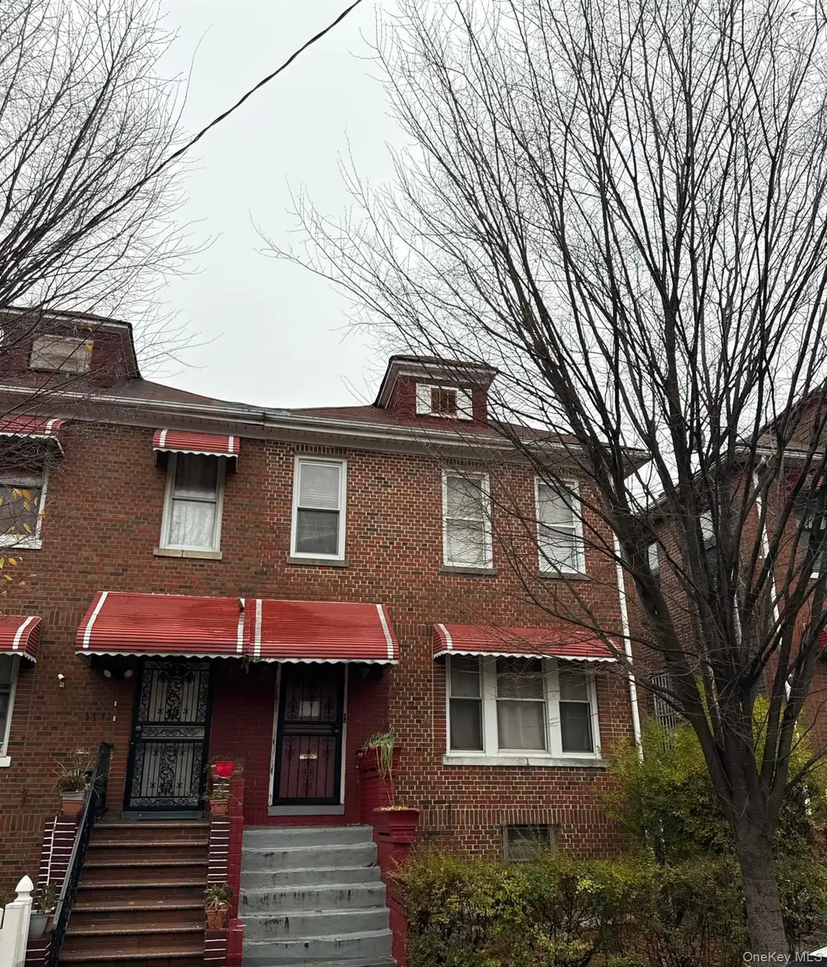 3583 Fish Avenue, Bronx, NY 10469 - #1