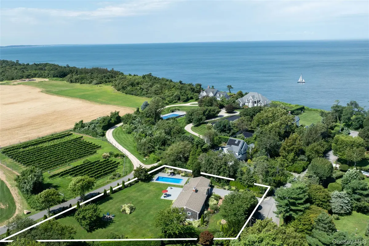405 Birch Lane, Cutchogue, NY 11935 - #1