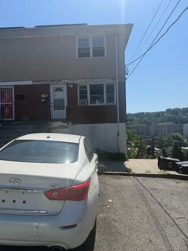 114 Woodland Avenue, Yonkers, NY 10703