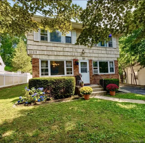146 Carley Avenue, Huntington, NY 11743