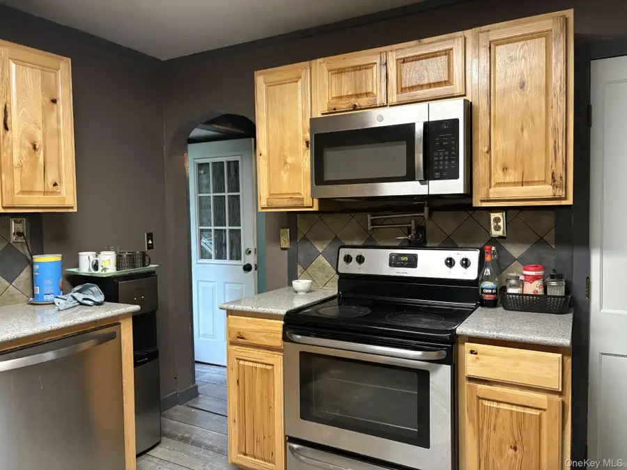 13 Cedar Lane, Poughkeepsie, NY 12601 - #3