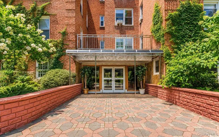 82-40 Austin Street #6B, Kew Gardens, NY 11415 - #2