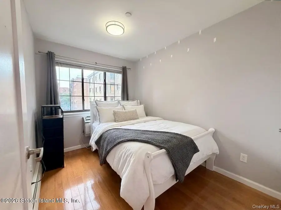 144-85 Roosevelt Avenue #3e, Flushing, NY 11354 - #3