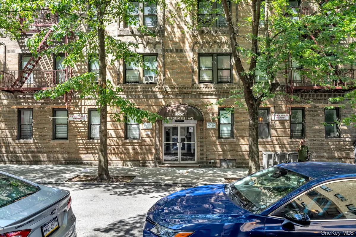 1015 Summit Avenue #1D, Bronx, NY 10452 - #1