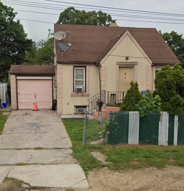 4 Andrews Avenue, Roosevelt, NY 11575