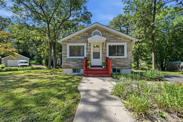 52 Valley Drive, Sound Beach, NY 11789