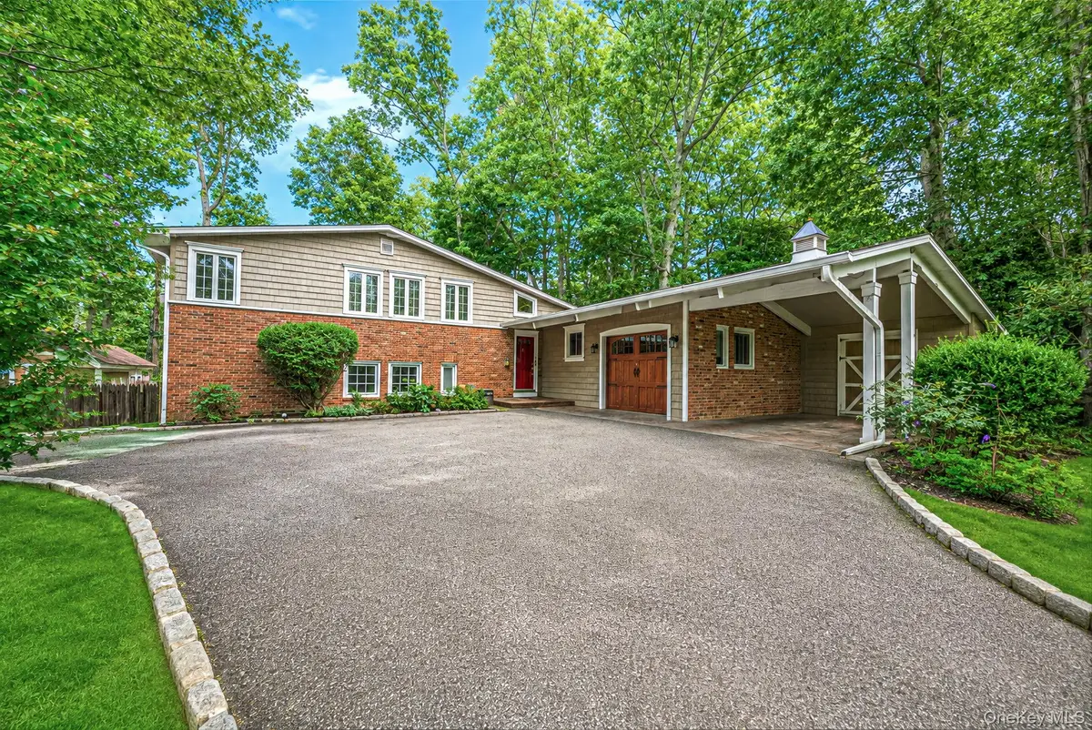 10 Highwood Road, East Norwich, NY 11732 - #1