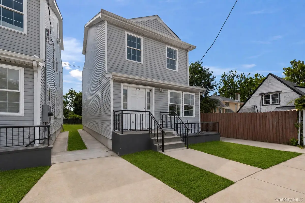 911 Hicksville Road, Far Rockaway, NY 11691 - #1
