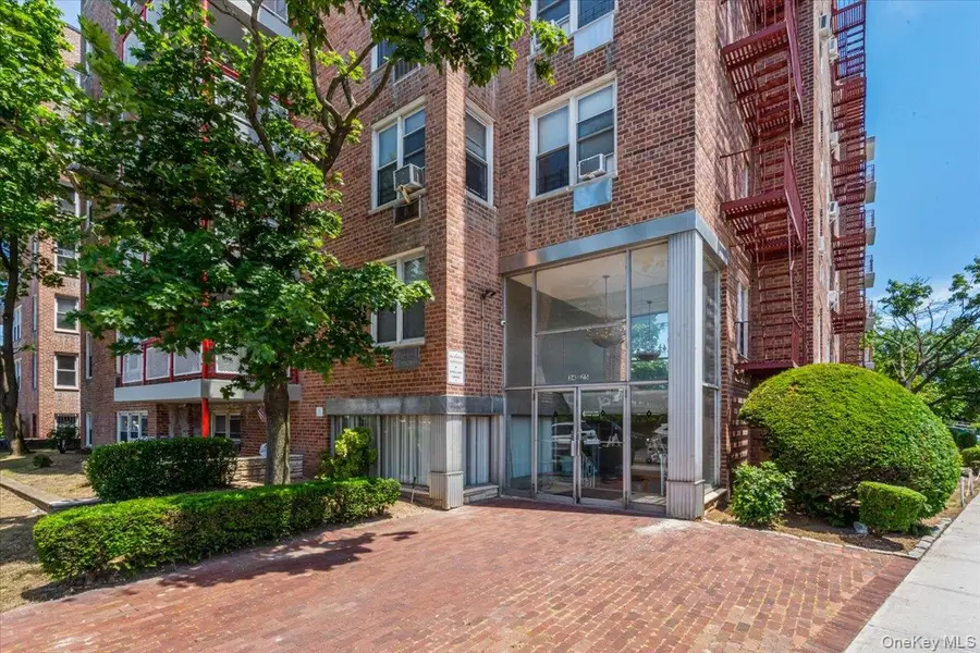 3425 150th Pl #1J, Flushing, NY 11354 - #2