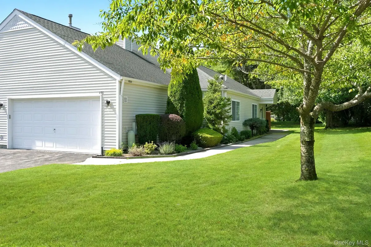 156 Farm House Court, Manorville, NY 11949 - #1