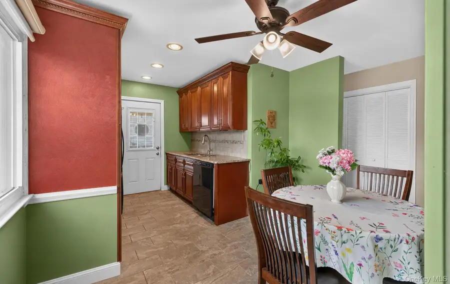 154 Park Lane, Massapequa, NY 11758 - #3
