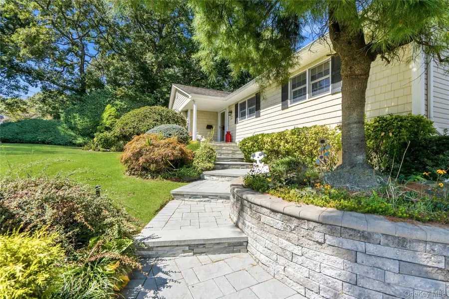 20 High Ridge Road, Plainview, NY 11803 - #2