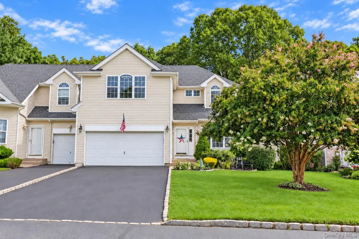 4 Sunflower Ridge Road, South Setauket, NY 11720 - #1