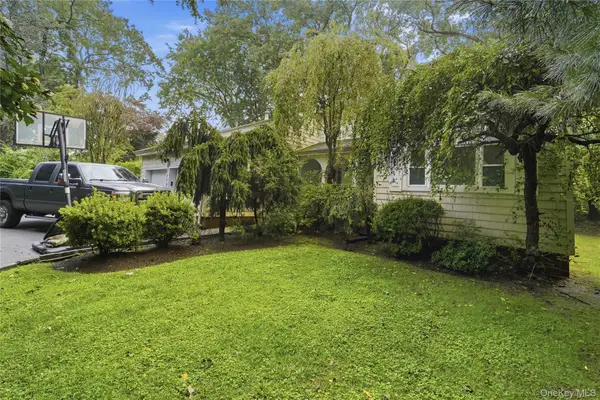 33 Andover Road, Hartsdale, NY 10530