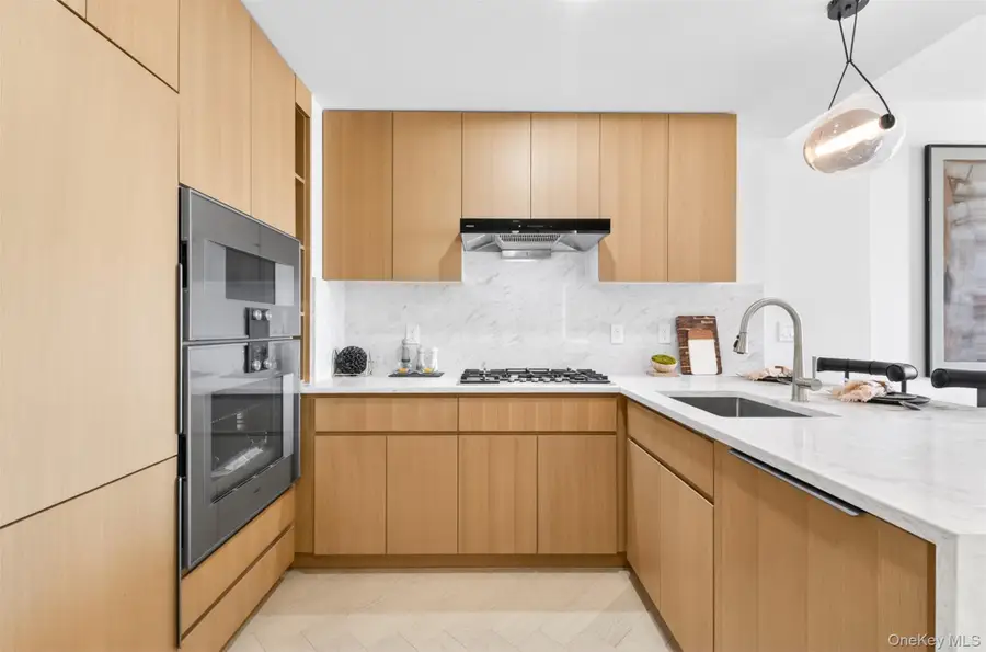 133-25 37th Avenue #6M, Flushing, NY 11354 - #3