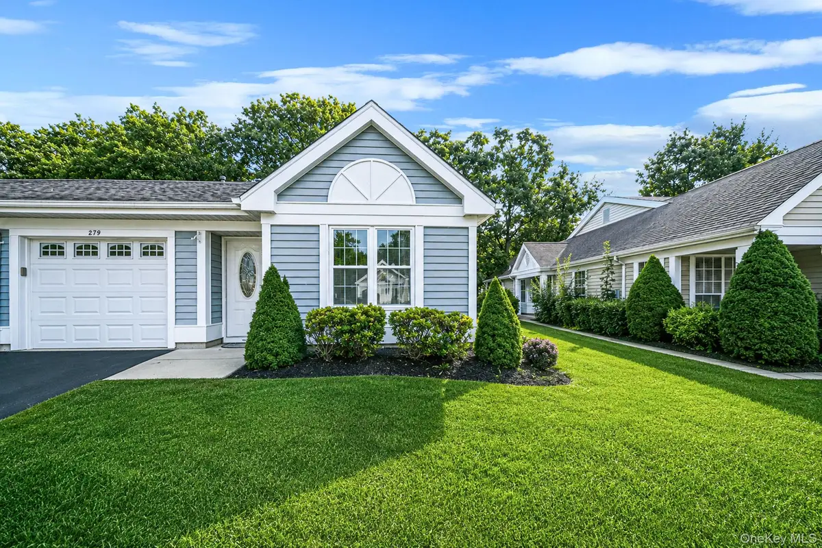 279 Glen Drive, Ridge, NY 11961 - #1