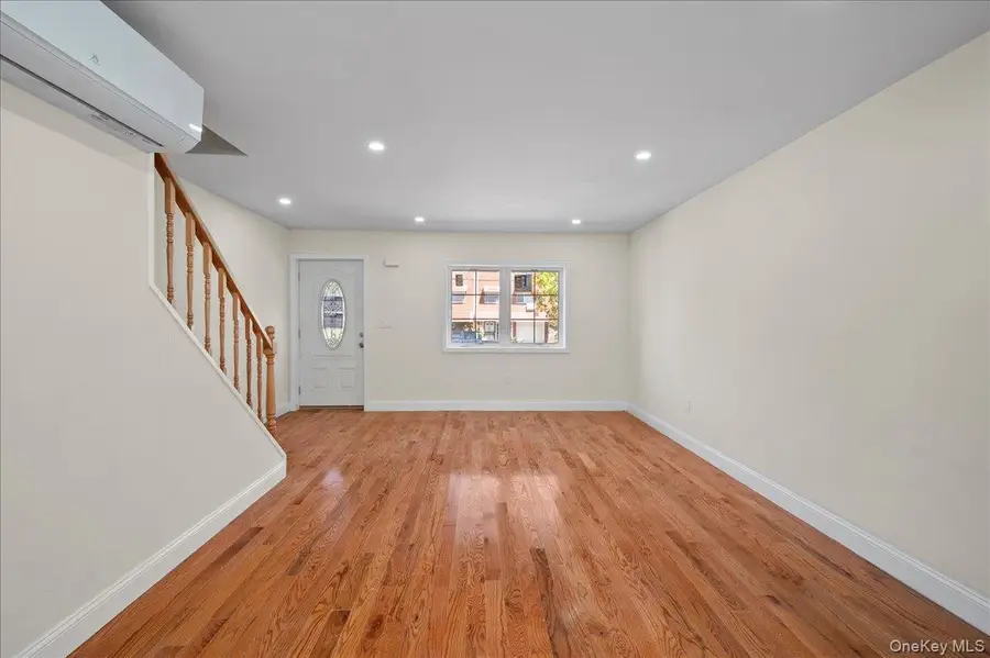 1302 E 223rd Street, Bronx, NY 10466 - #2