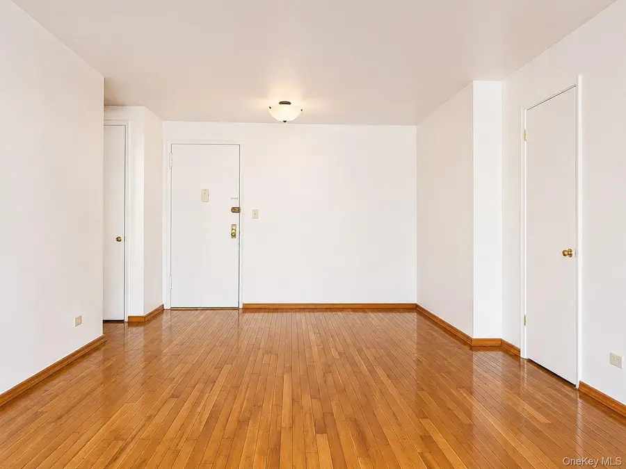 1332 Metropolitan Avenue, Bronx, NY 10462 - #2