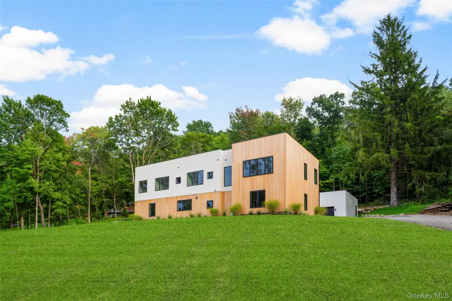 39 Mountain Lane, Beacon, NY 12508 - #3