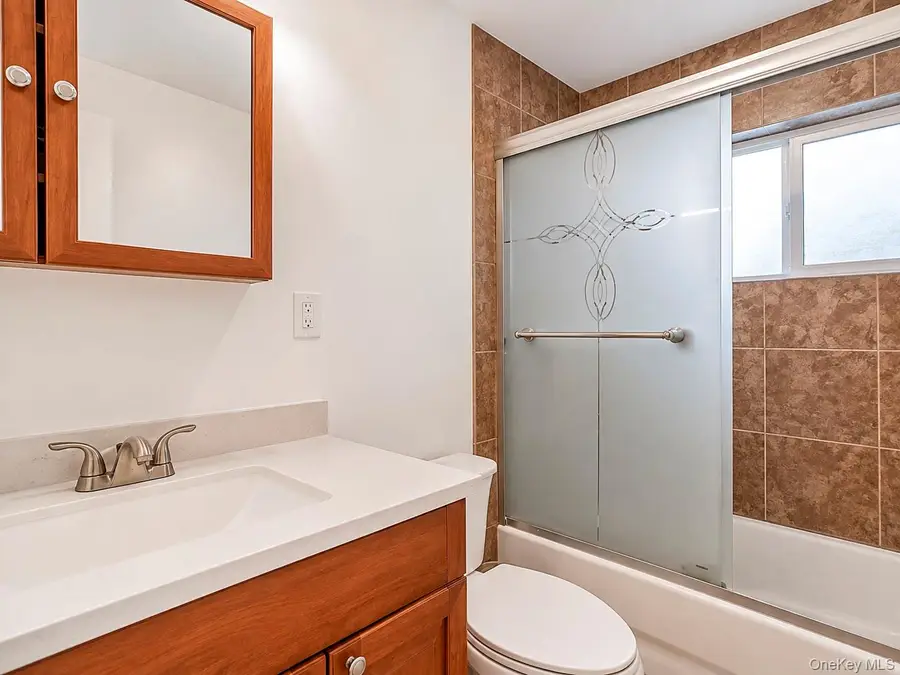 433 S 7th Street, Lindenhurst, NY 11757 - #3